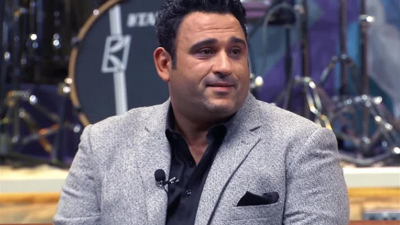 أكرم حسني