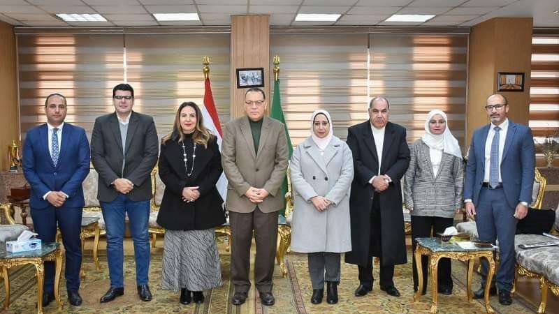 محافظ الشرقيةونائب