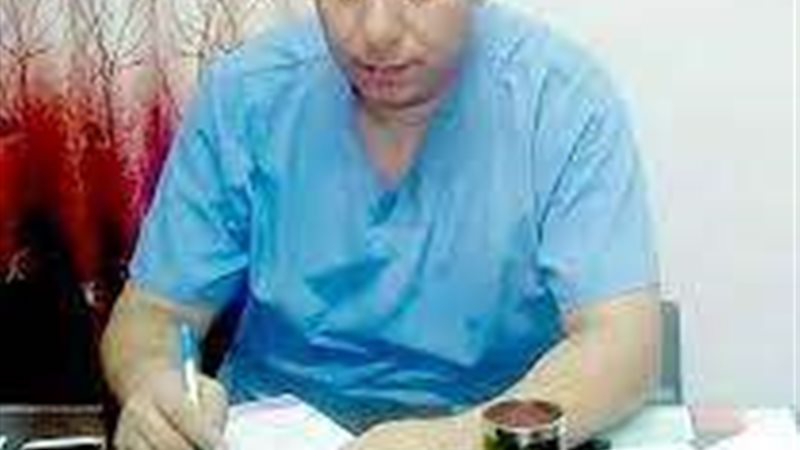 الدكتور يسري العدل