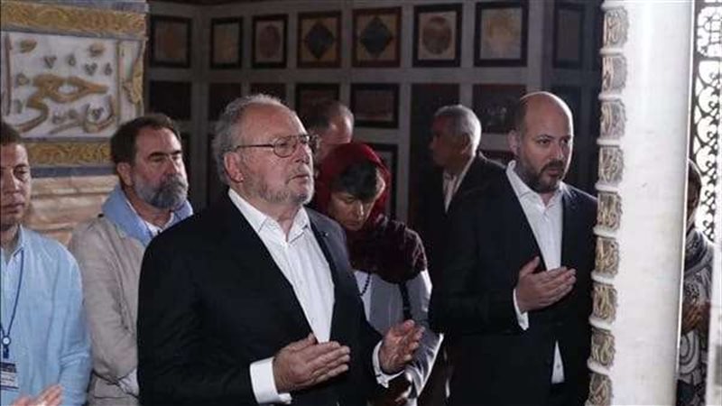 أثناء الزيارة