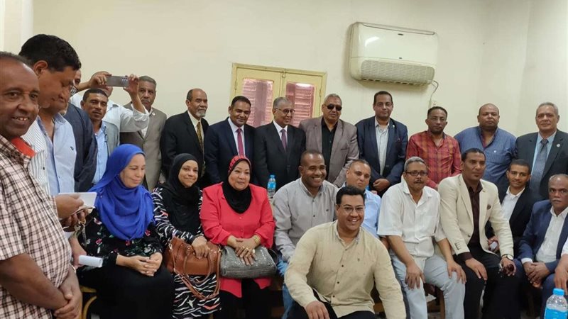 لقاء ممثلي النقابات