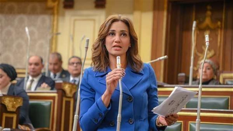 الدكتورة رغدة نجاتي