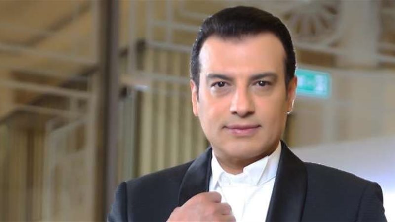 الفنان إيهاب توفيق