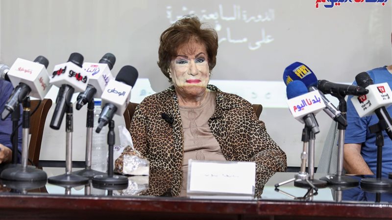 ندوة الفنانة سميحة