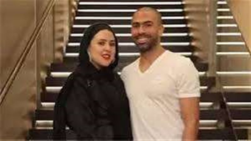 أحمد فتحي وزوجته