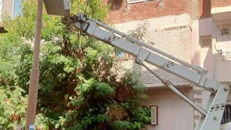 صيانة كشافات الإنارة