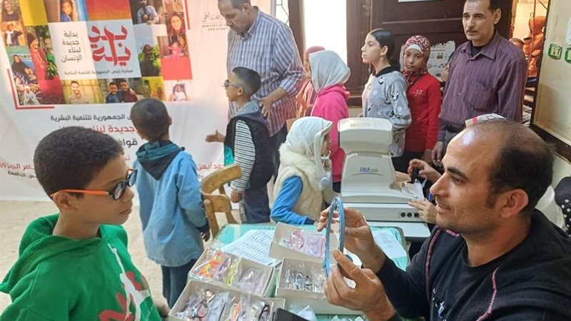 جامعة بنها تنظم قافلة