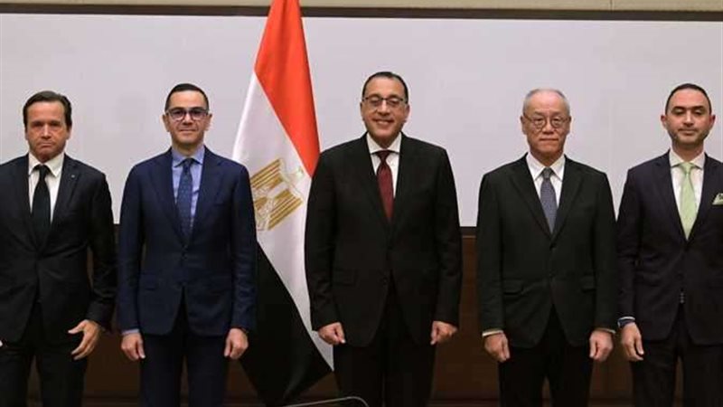جانب من توقيع الاتفاقية