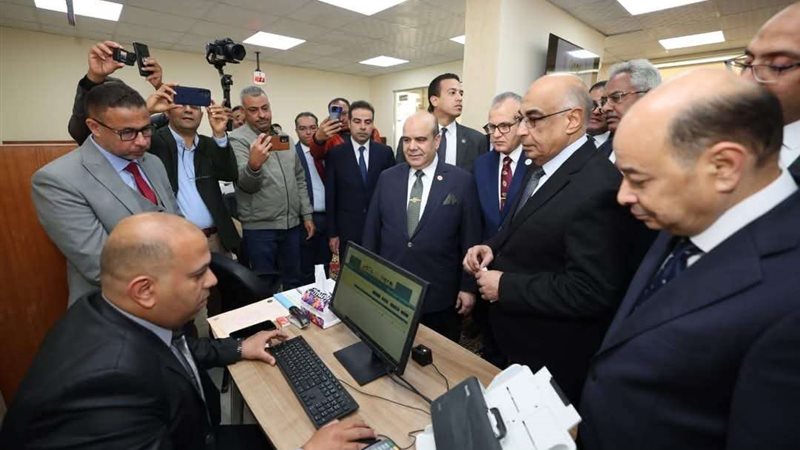 خلال افتتاح الشهر