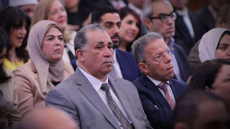 نقيب المحامين