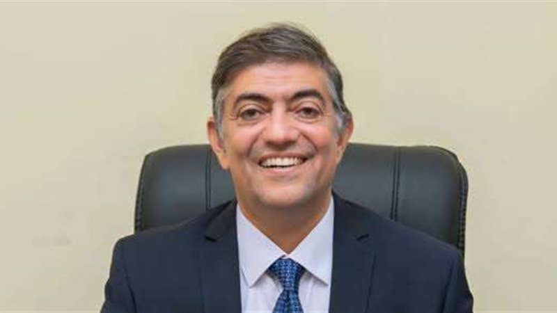 هشام عبد العزيز رئيس