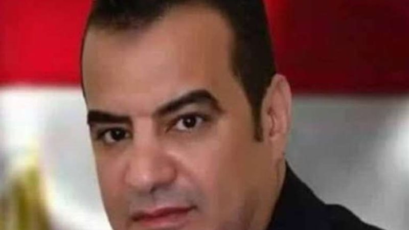 أحمد إدريس عضو لجنة