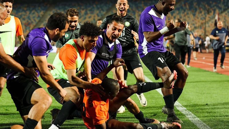 البنك الأهلي يوقف