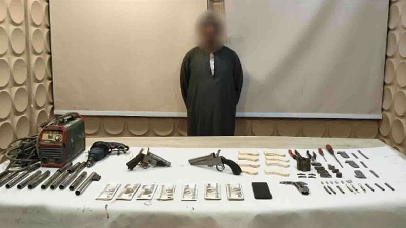 المتهم والمضبوطات