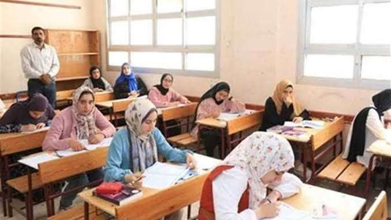 امتحانات الثانويه