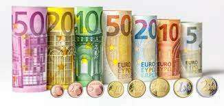 سعر اليورو والجنيه الاسترليني خلال بداية تعاملات اليوم 