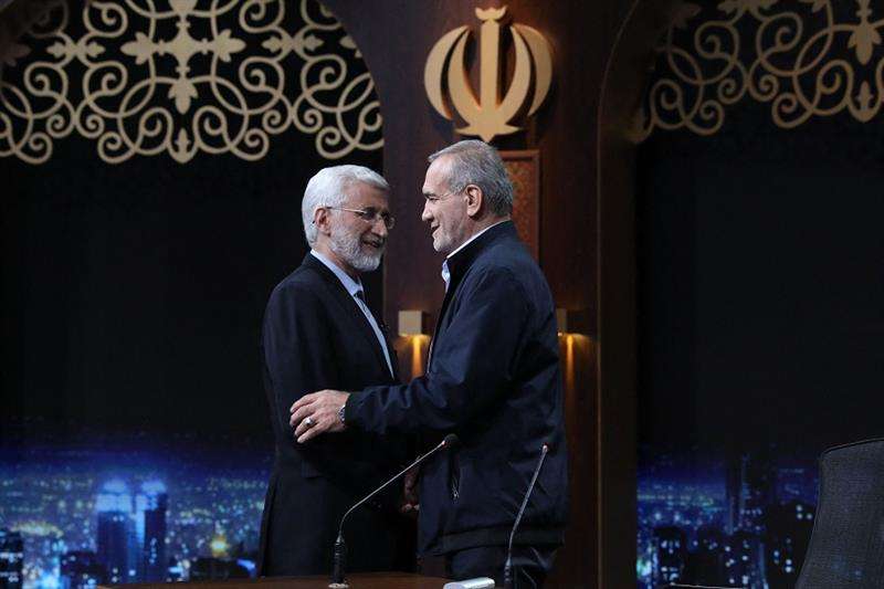 وسط عزوف الناخبين.. جولة إعادة نادرة للانتخابات الرئاسية الإيرانية 