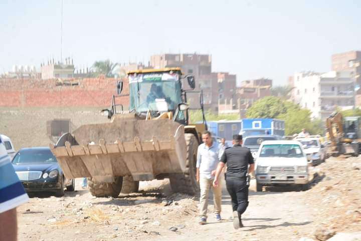 محافظ سوهاج يوجه بإزالة التعديات على أملاك الدولة والبناء المخالف 