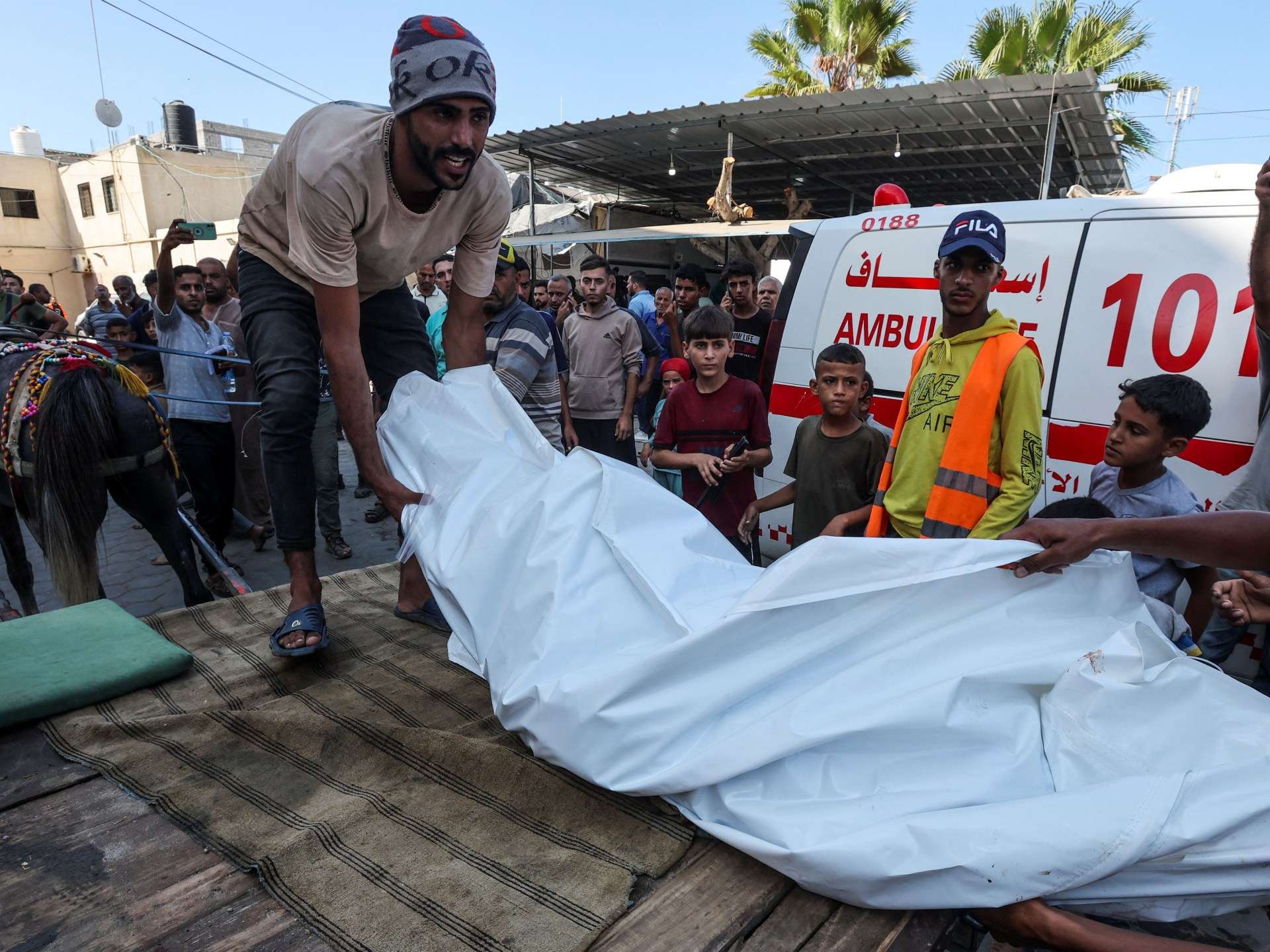 قصف إسرائيلي يُسفر عن 25 شهيد بمناطق مُتفرقة من قطاع غزة 